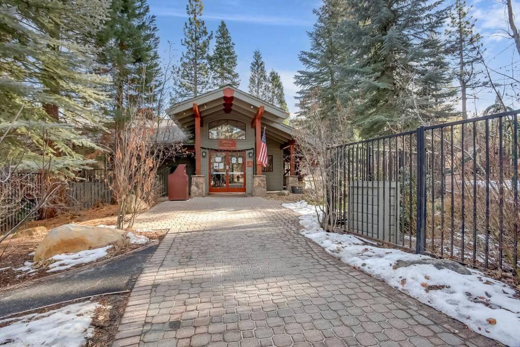 Slope Side Studio In Northstar Village! Truckee Luaran gambar